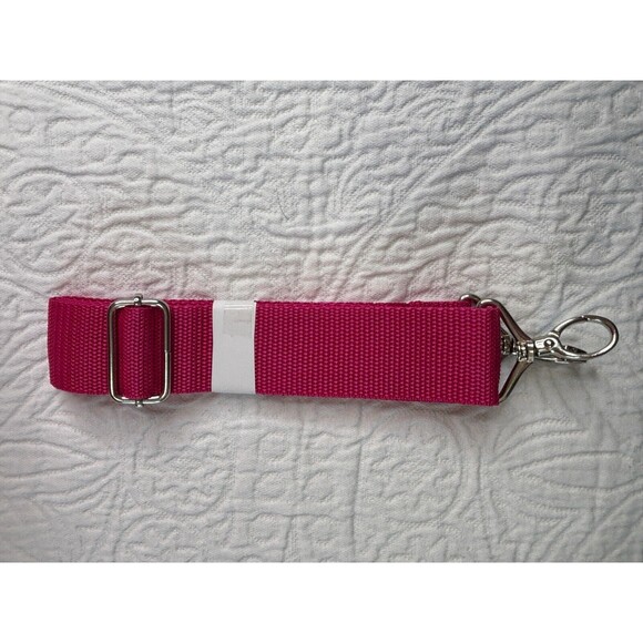 ThirtyOne Signature Duffle Lrge Gym Sports Bag w/Strap Zippered Shoe Pocket Pink - Picture 12 of 16